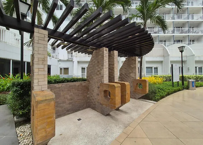 Aparthotel Family With Big Balcony And Pool View