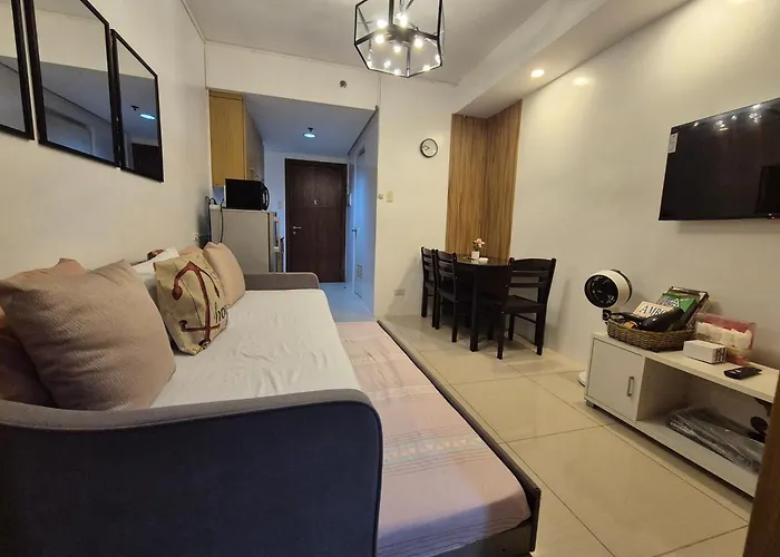 Family With Big Balcony And Pool View Aparthotel